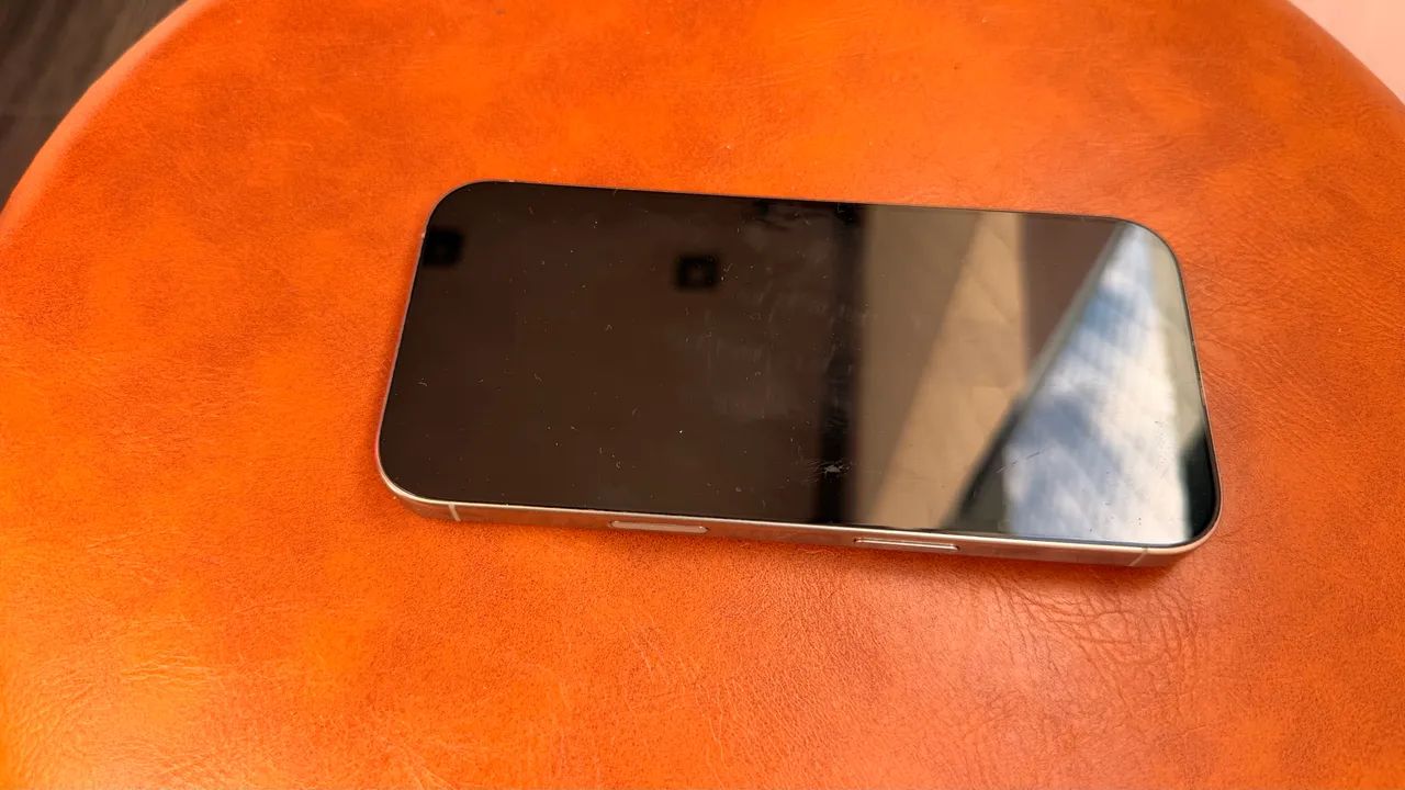 iPhone 16 Pro Cinza - estado de novo! - Foto 4