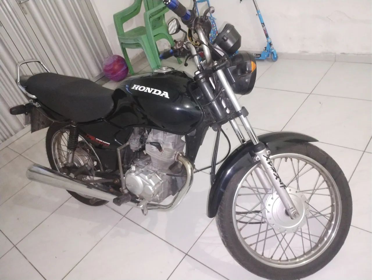 Vendo essa moto