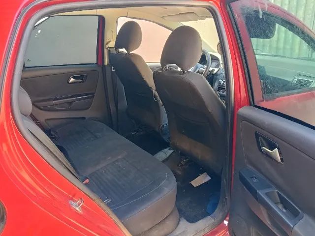Volkswagen Crossfox 1.6 MI Total Flex 8V 5P 2012 - Foto 2