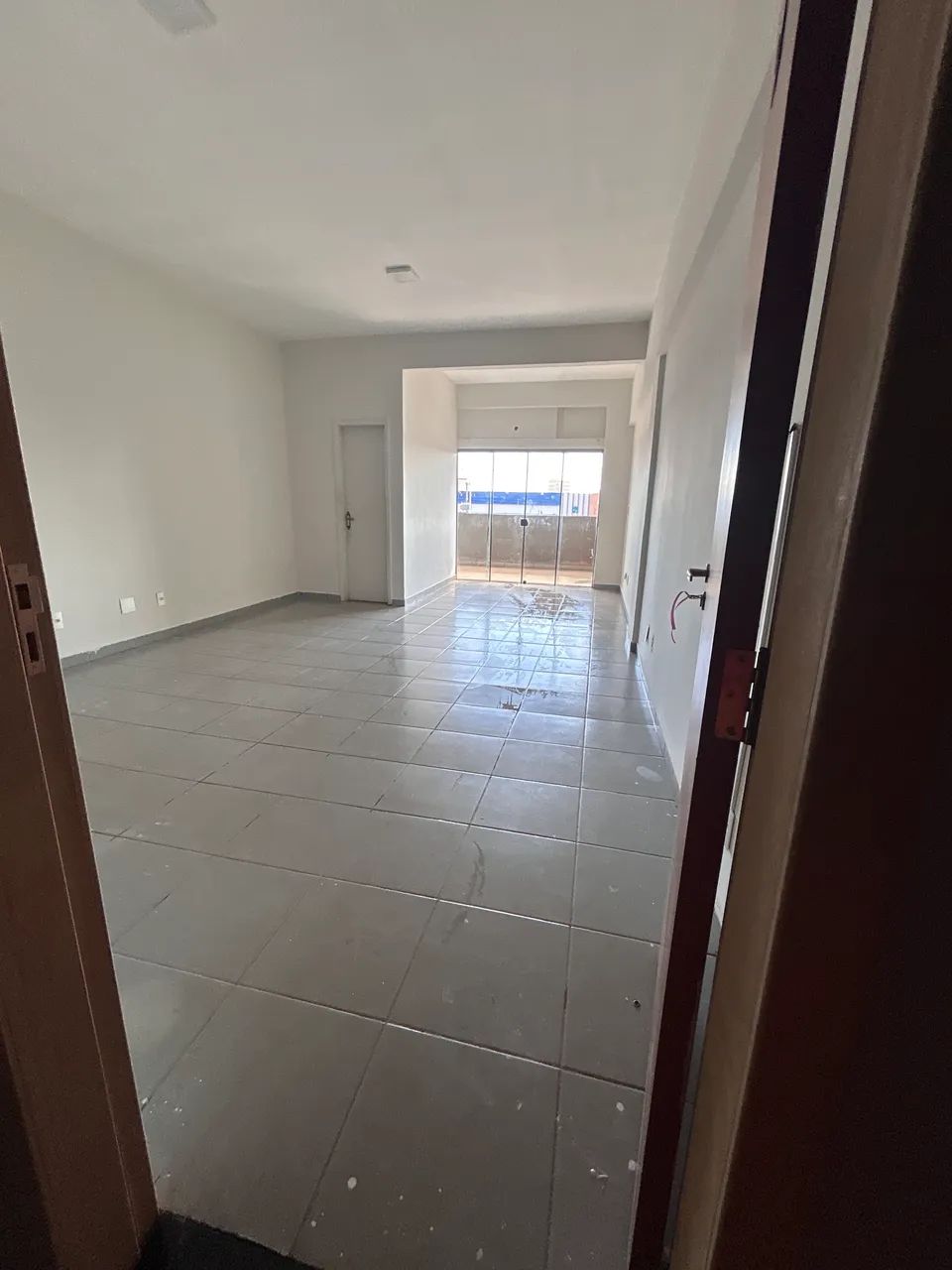 Alugo Sala comercial (104 sul) - Foto 2