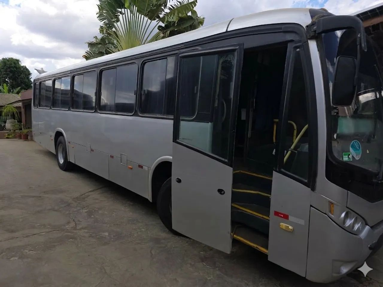 Onibus Rod Mercedes s/ ar ano 14/15 - Foto 2