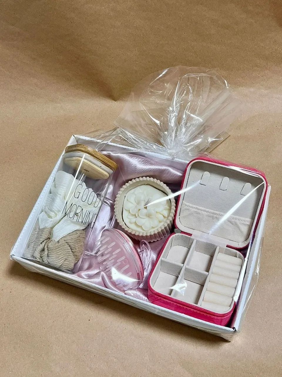 Kit Presente Feminino Com Vela Aromática, Copo E Acessórios - Foto 2