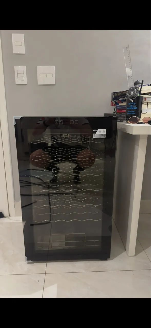 ADEGA CLIMATIZADA EOS COMPRESSOR 34 GARRAFAS