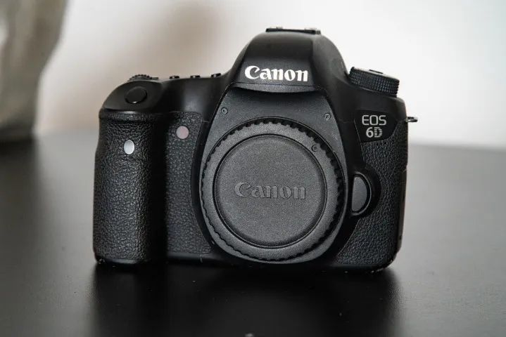 CÂMERA CANON EOS 6D