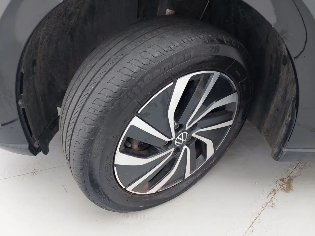Volkswagen Polo Highline 170 TSI 1.0 Flex 12V Aut., foto 11 de 18