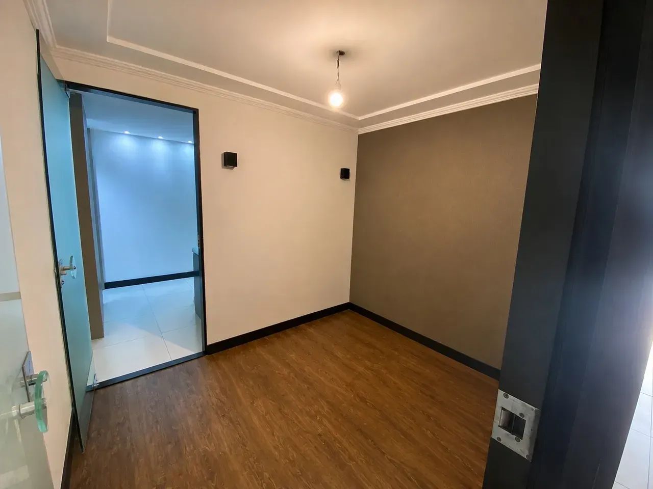 Alugo/ vrndo sala comercial - Foto 2
