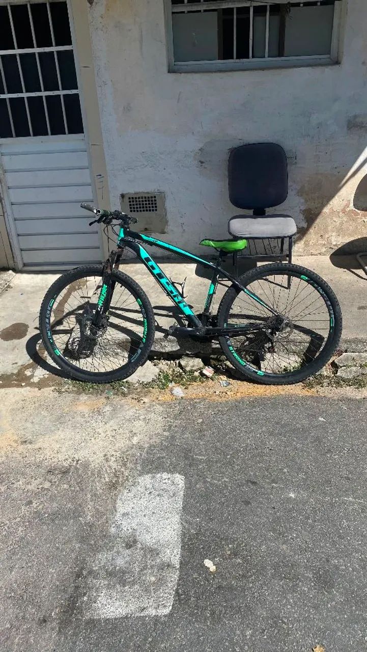 Vendo Bicicleta ARO 29 - PREÇO A COMBINAR .