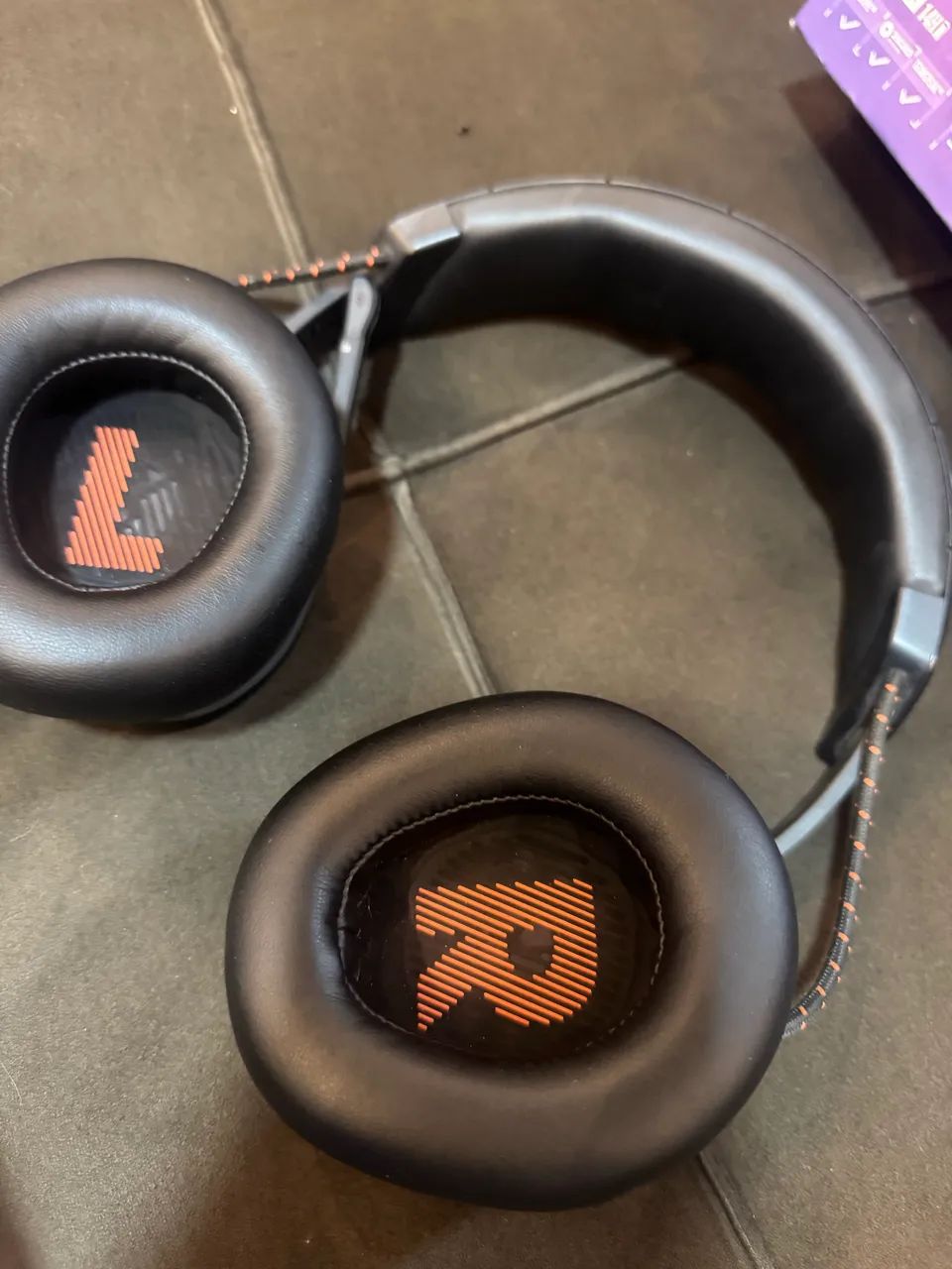 Headset Fone JBL Quantum 600 sem fio - Foto 3