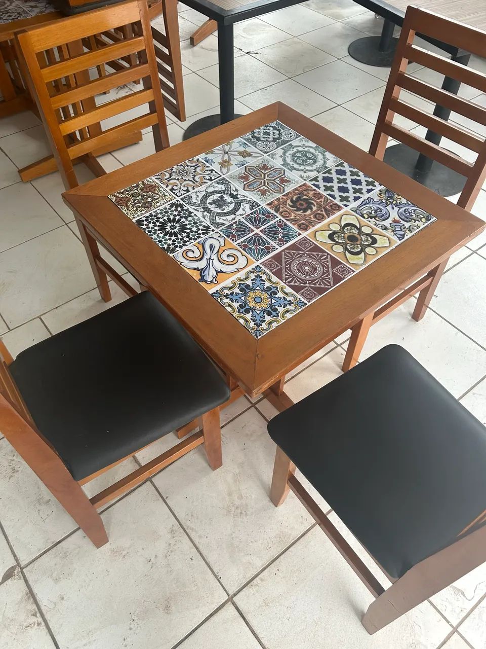 Mesas e cadeiras para residência, comércio bares e restaurantes - Foto 2