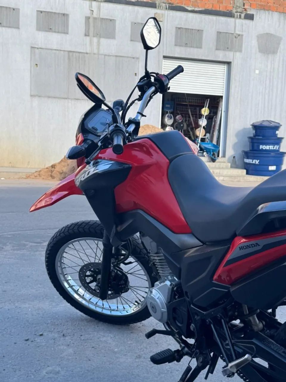 HONDA BROS 160  2025  - Foto 4