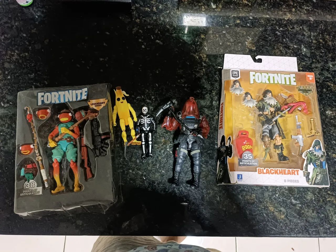 Lote action figures fortnite