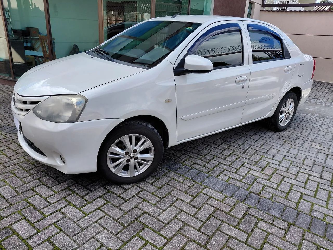 Toyota Etios 2016