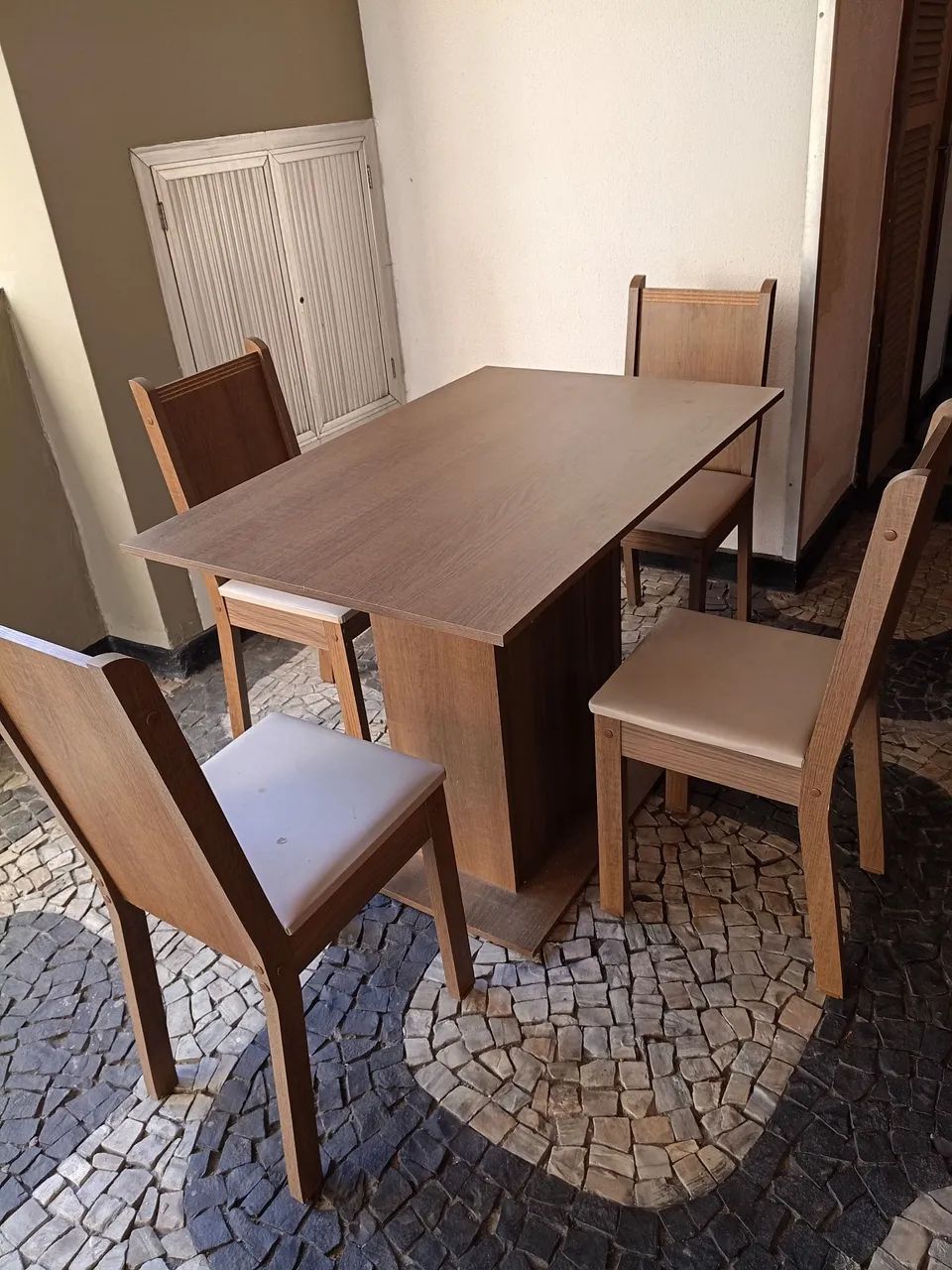 Cadeira e mesa - Foto 2