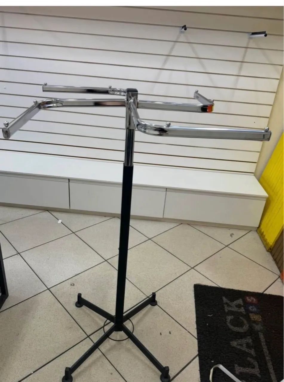 Expositor central metal