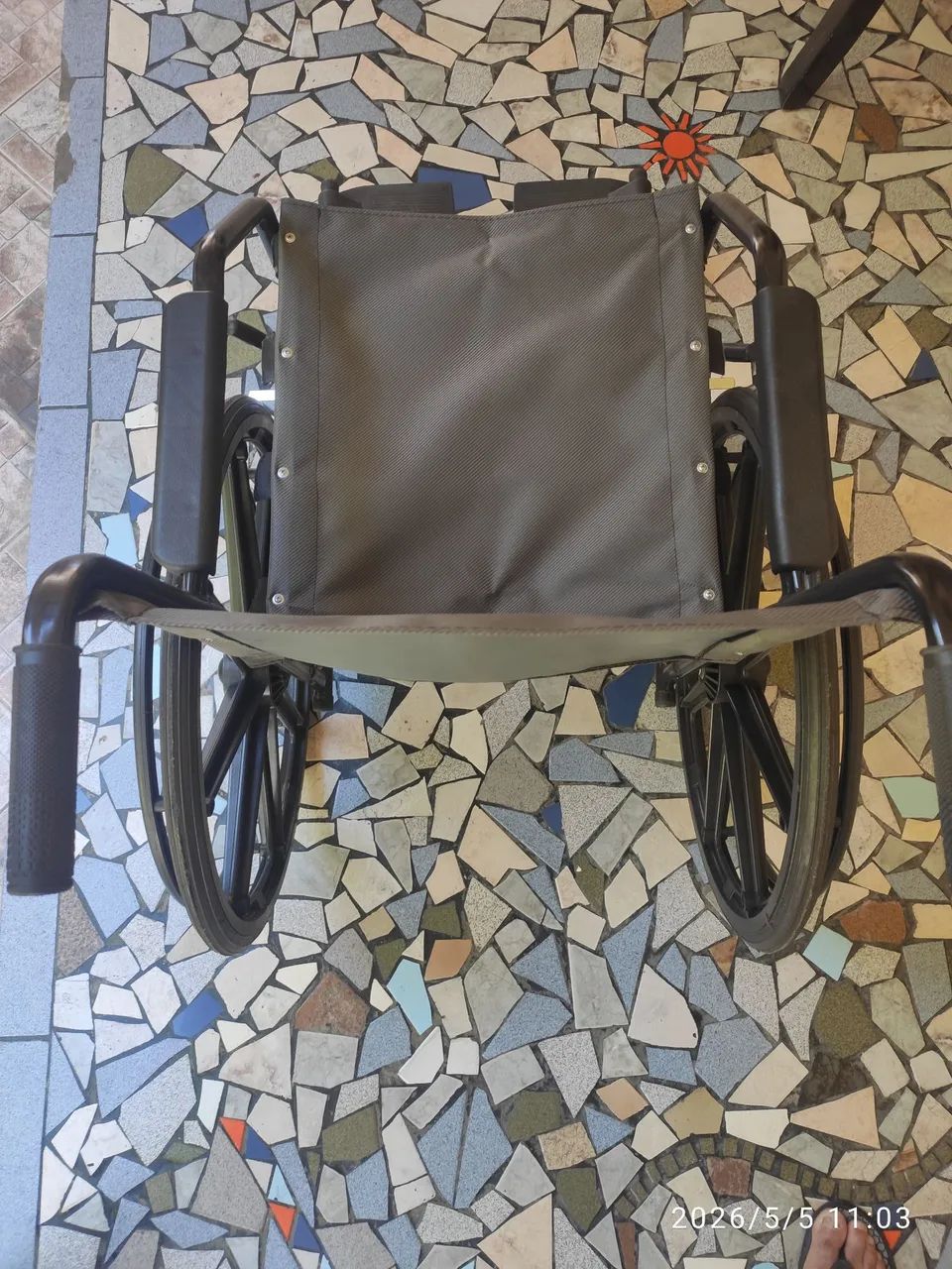 Cadeira de rodas até 100 kilos  - Foto 2