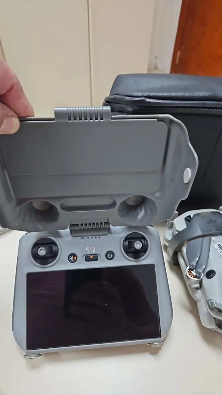 DJI Mini 4 Pro (Combo Fly More) - Excelente Estado! - Foto 3