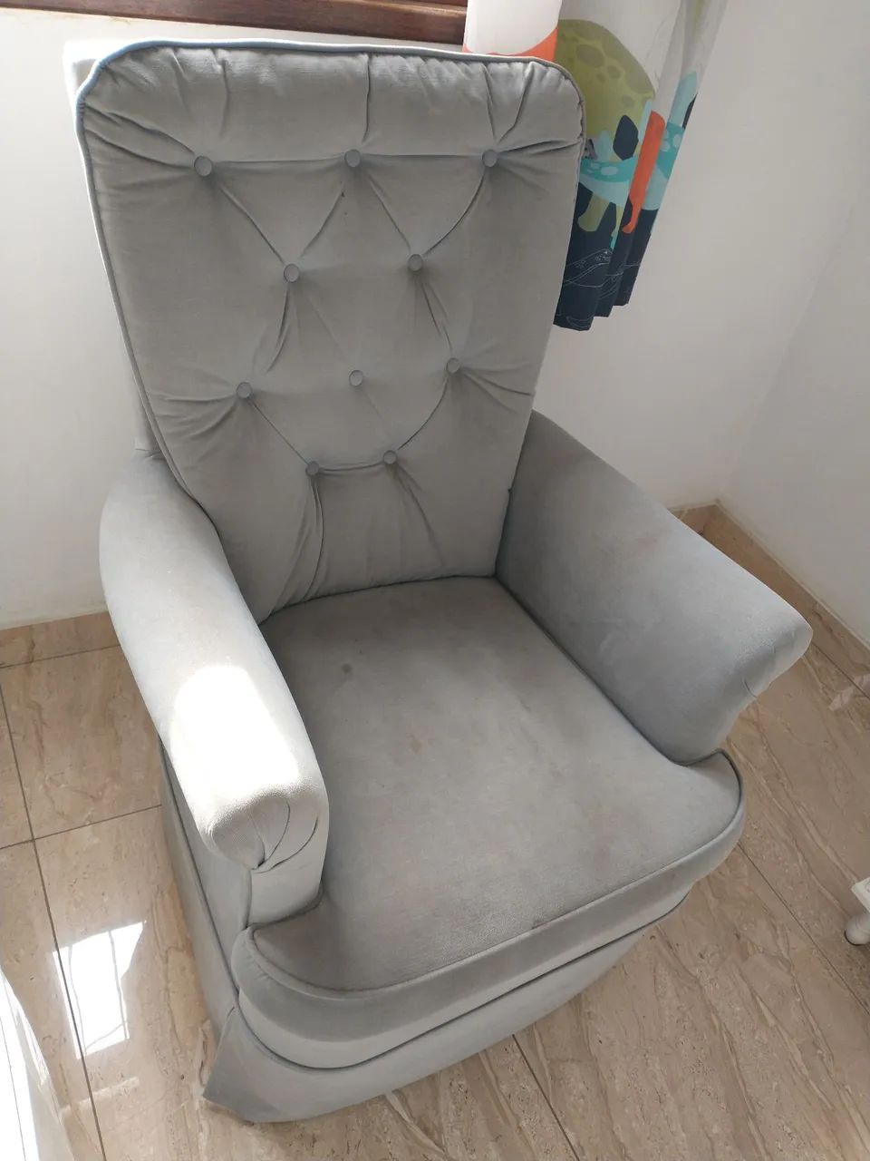 Vendo Poltrona de Amamentação  - Foto 3