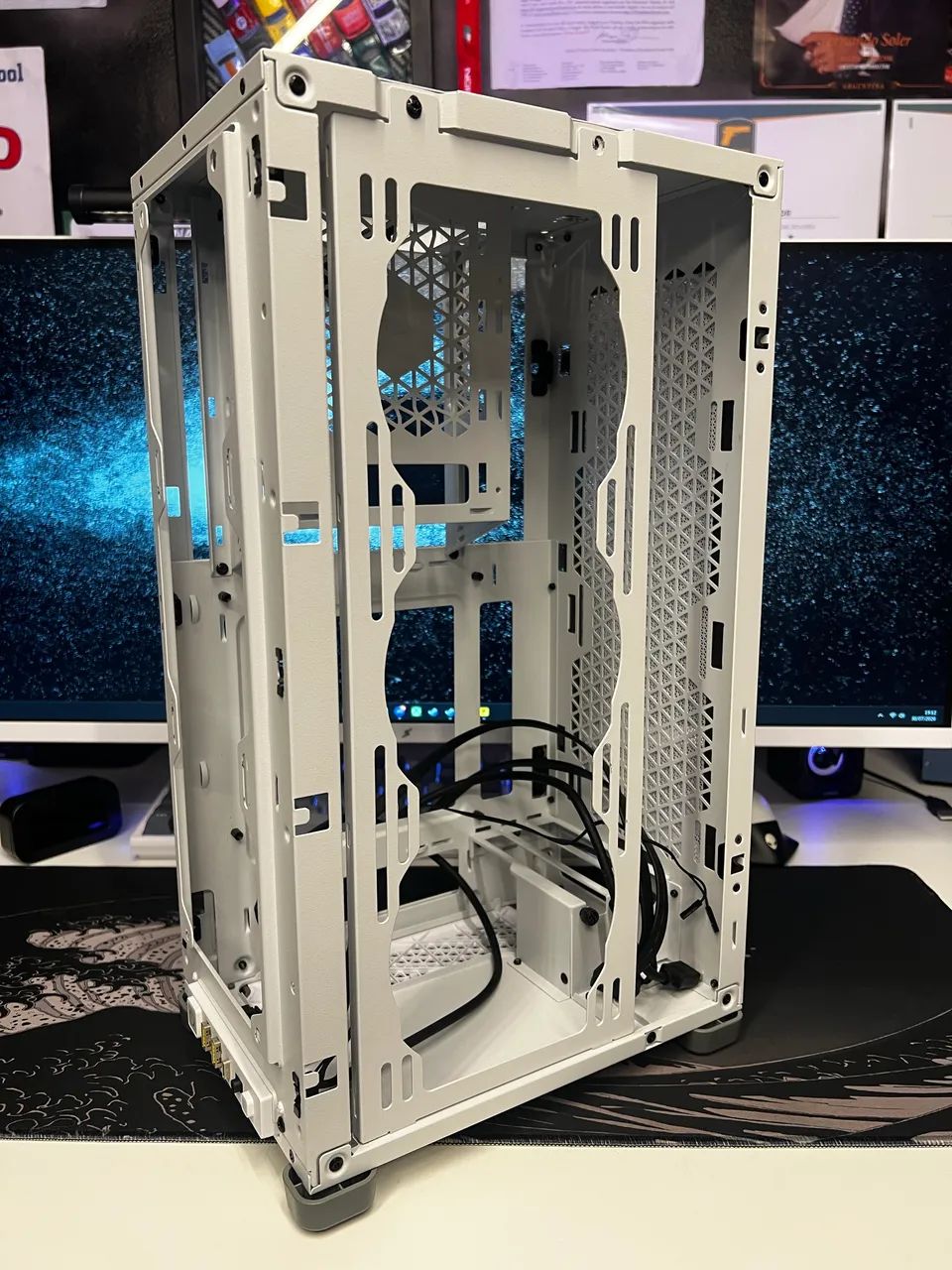 Gabinete Corsair 2000D - Foto 4