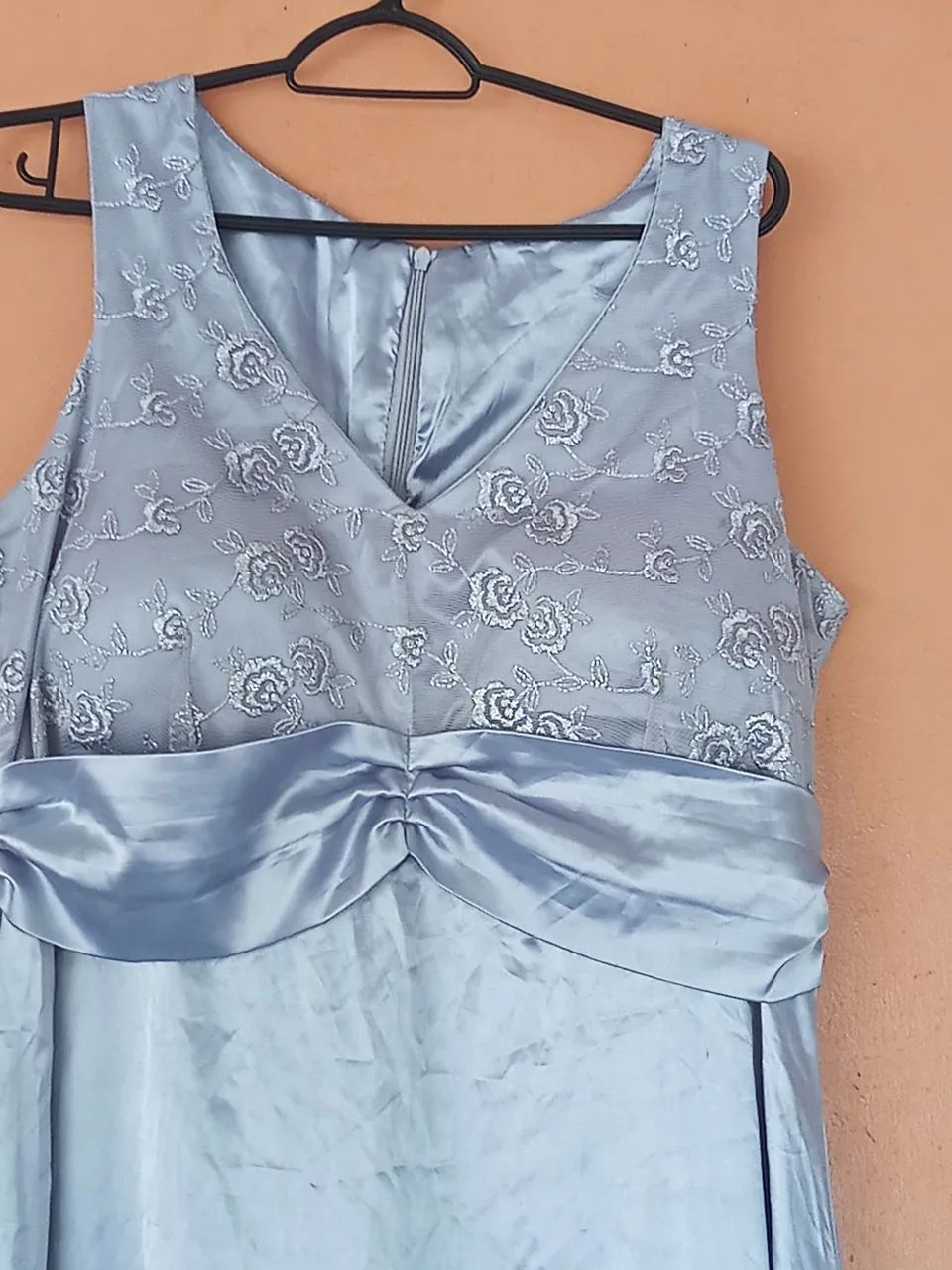 Vestido de cetim - Foto 2