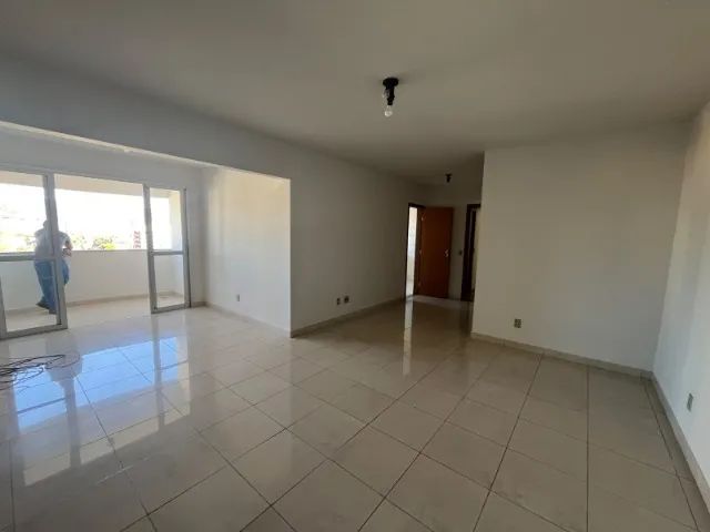 Aluga-se Apartamento 4 quartos com Elevador| Centro 