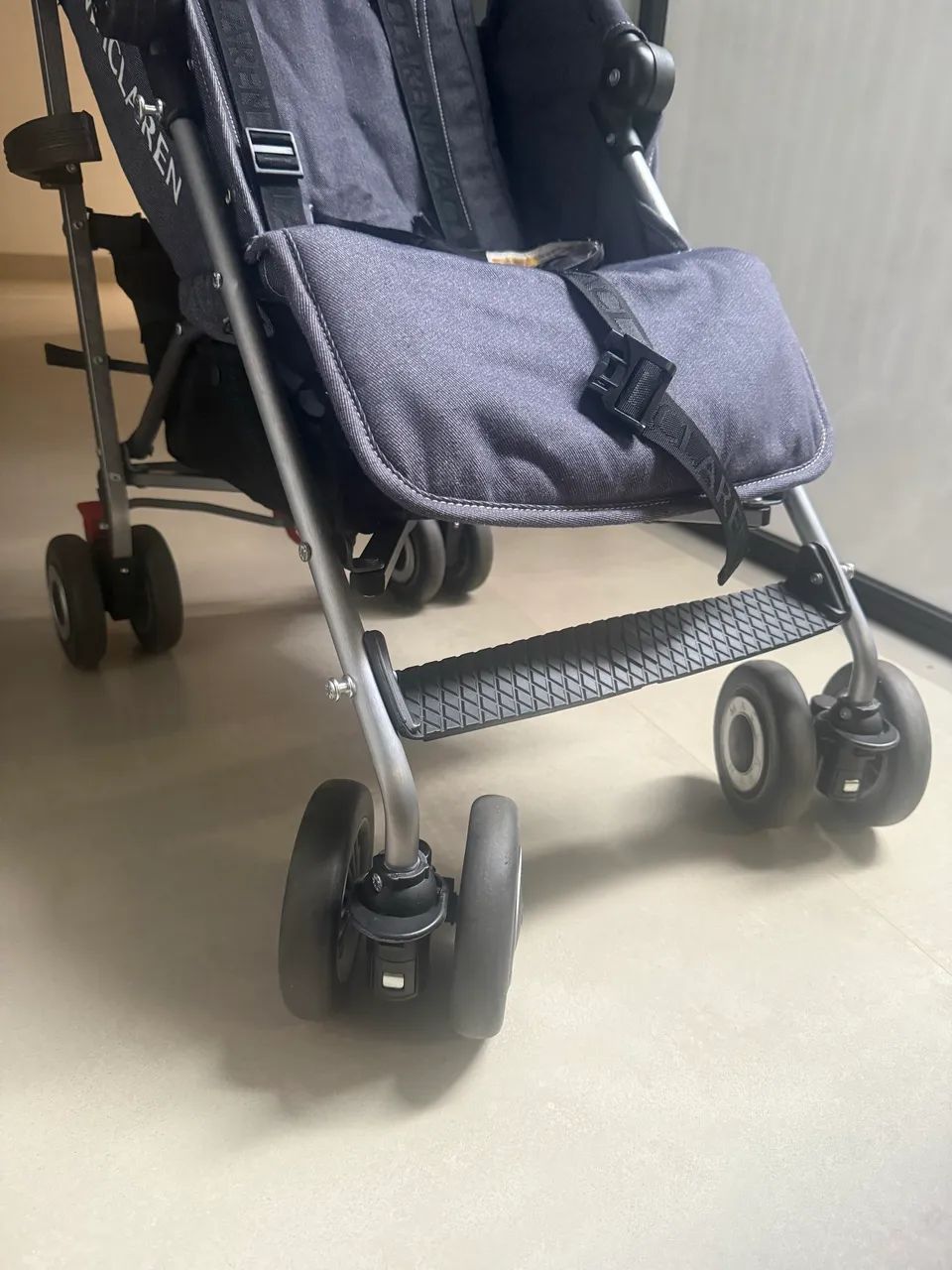 Carrinho Maclaren Quest original (premium) - pouco uso  - Foto 3