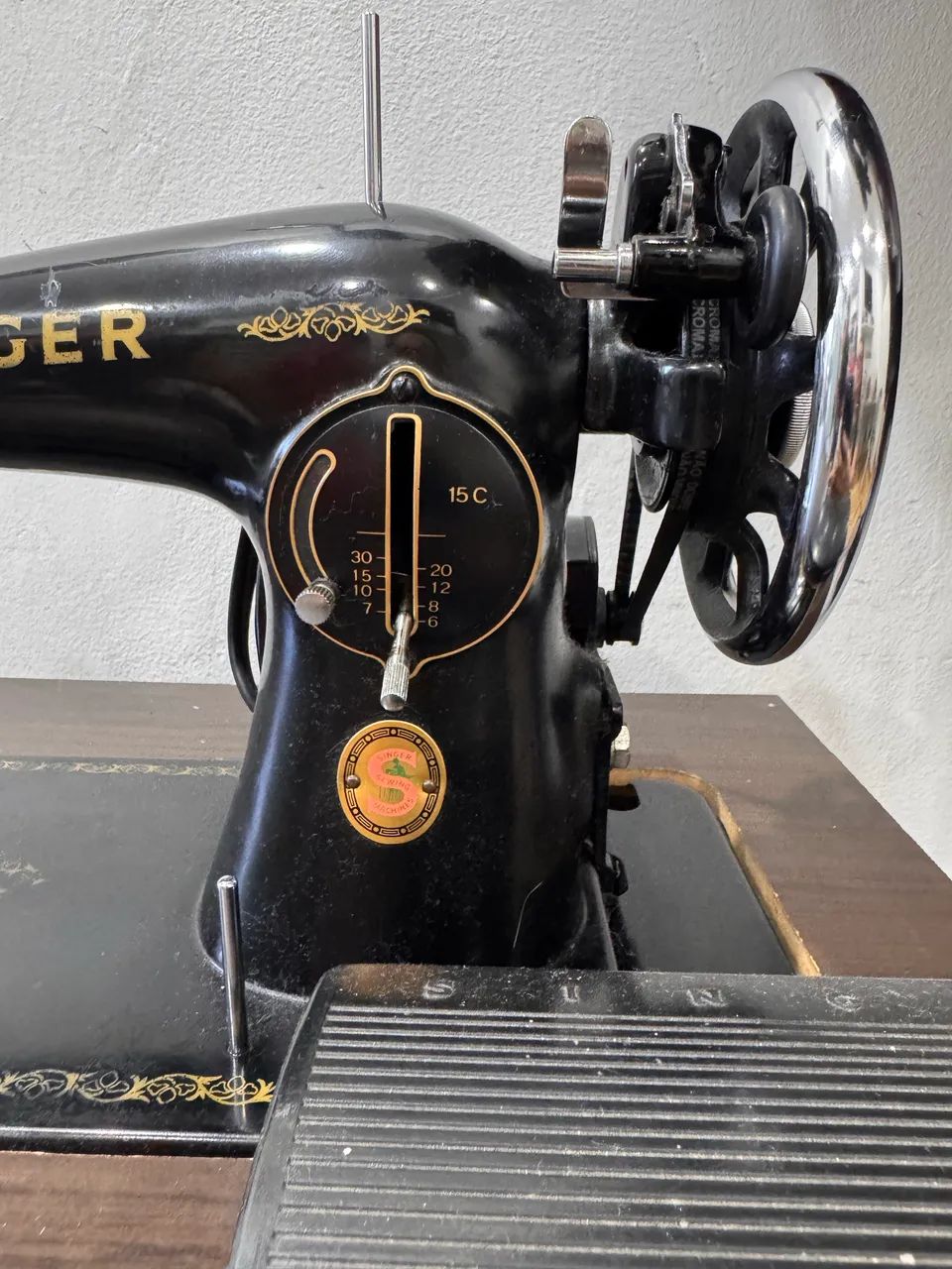 Máquina Singer 15c pretinha  - Foto 4