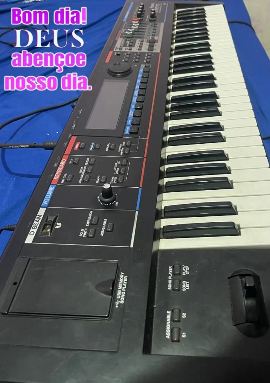 Teclado sintetizador Roland Juno GI - Foto 2