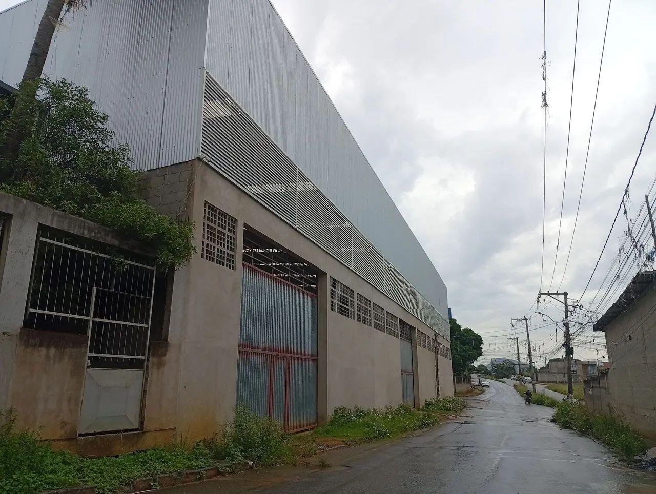 Galpão 300m para alugar em Nova Campo Grande 