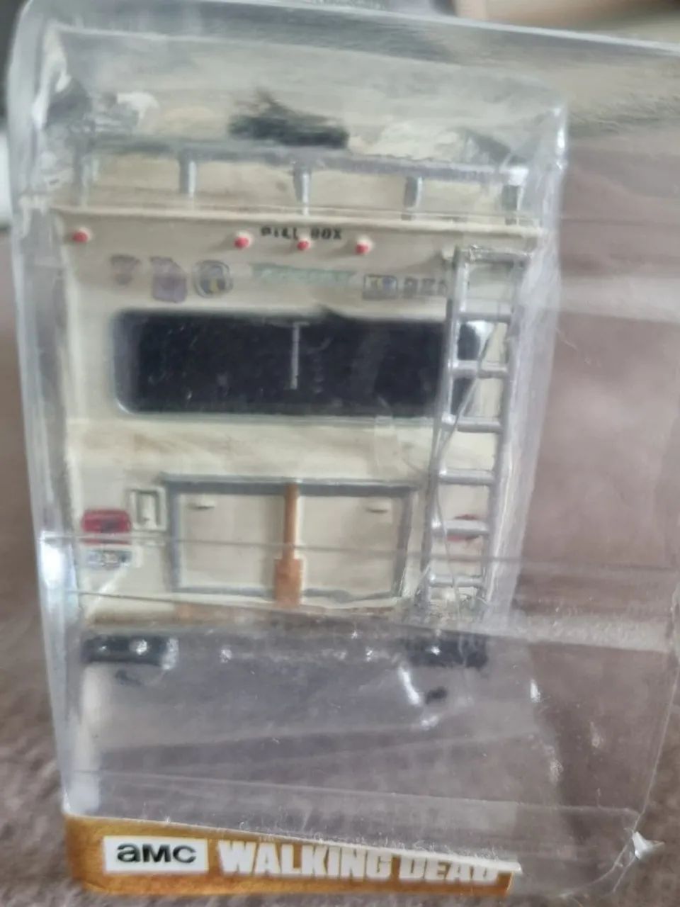 Miniatura Trailer Dale 1973 Winnebago Chieftain - The Walking Dead - Foto 3