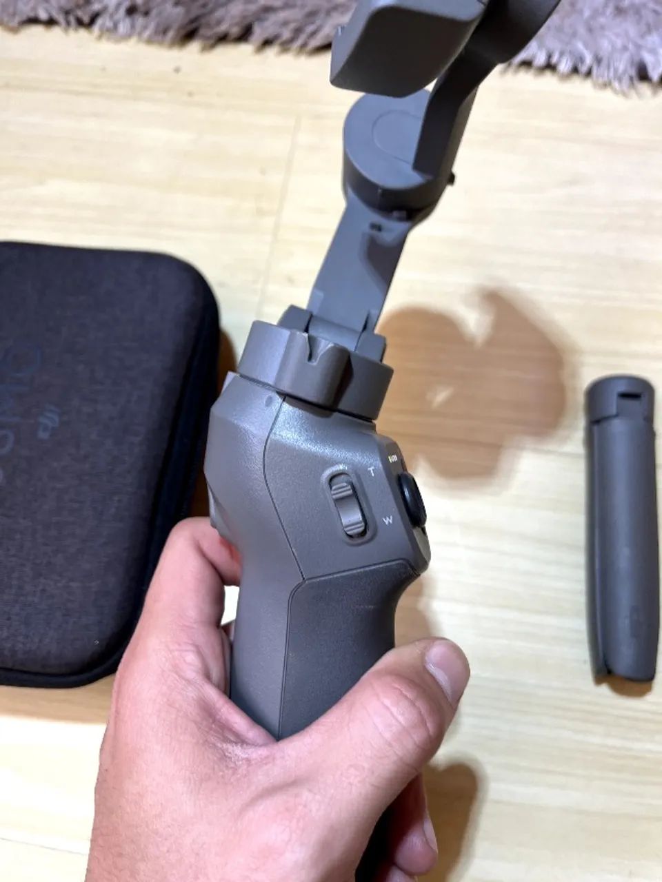 DJI Osmo Mobile 3 + Case + Tripé Original | Excelente Estado - Foto 4