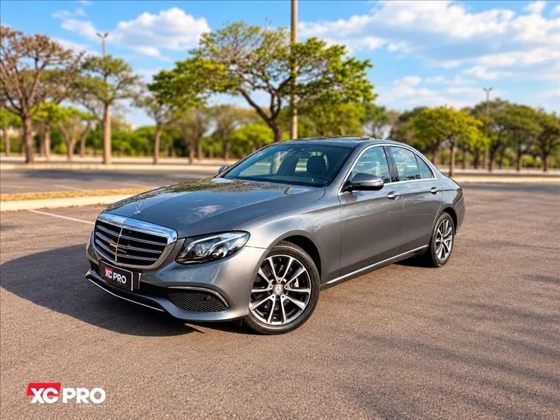 Mercedes-Benz E-250 Exclusive 2.0 TB 211cv Aut. 2017