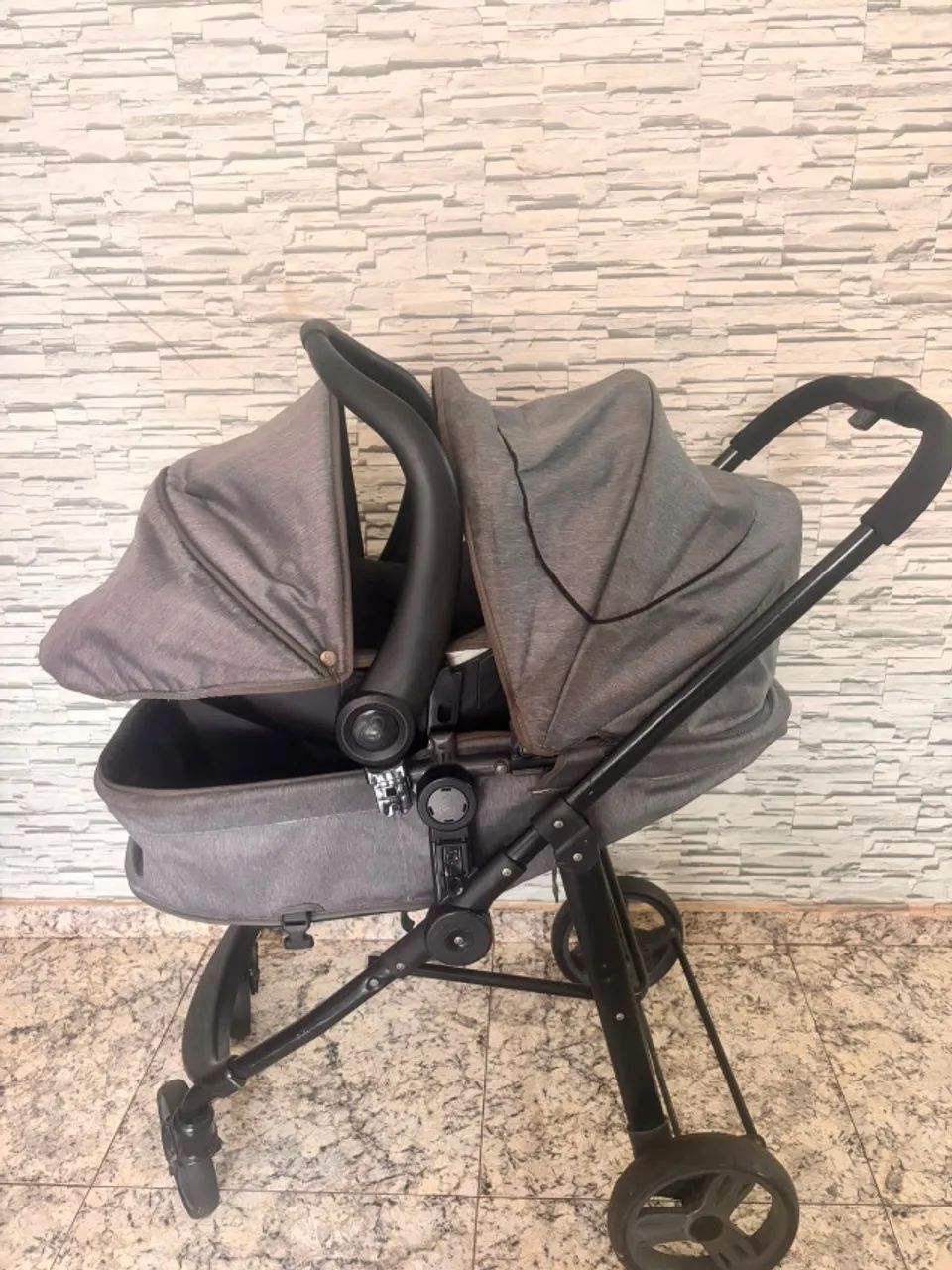carrinho de bebe + bebe conforto 