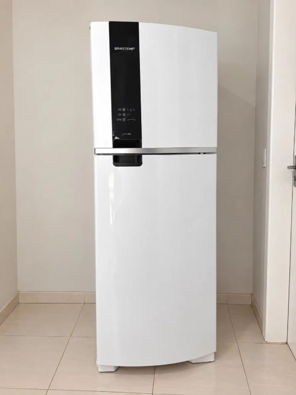Geladeira Brastemp 375L 220v BRM45HBBNA