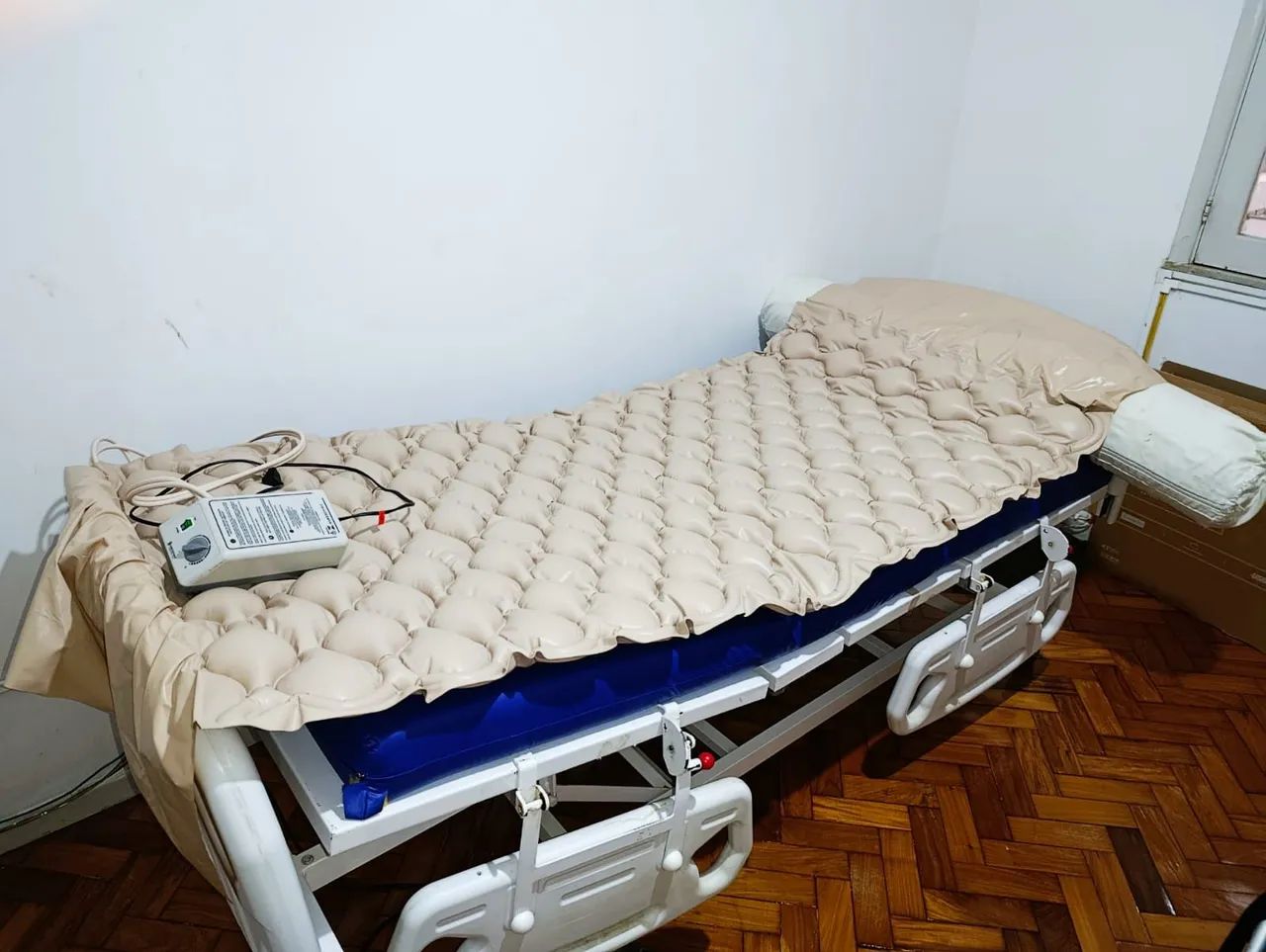 Cama hospitalar elétrica Dellamed DX3 - Foto 2