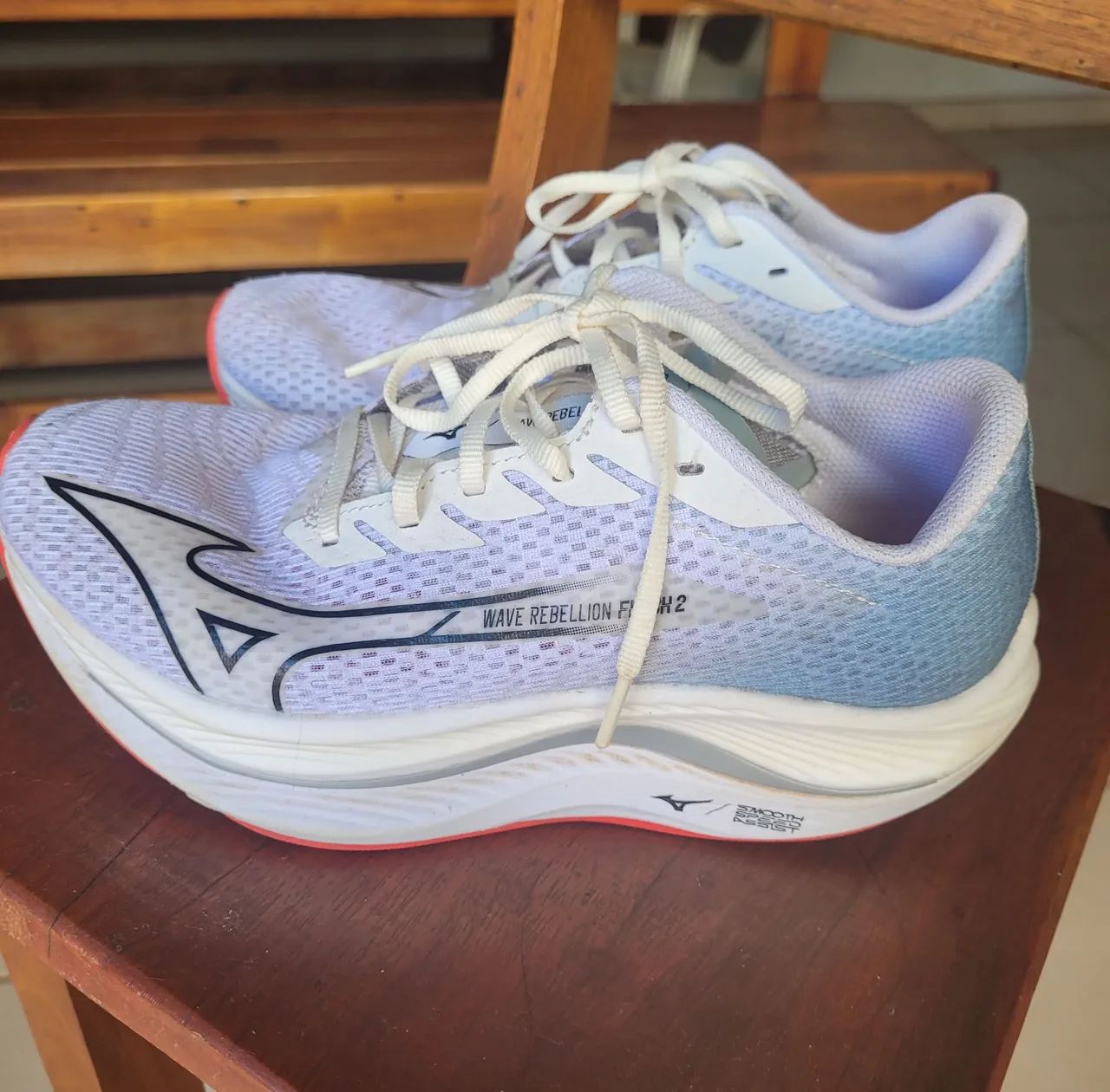 Tênis corrida Mizuno 