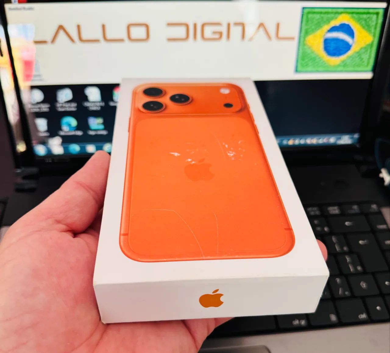 iPhone 17 Pro Max 256GB Laranja  - Foto 2
