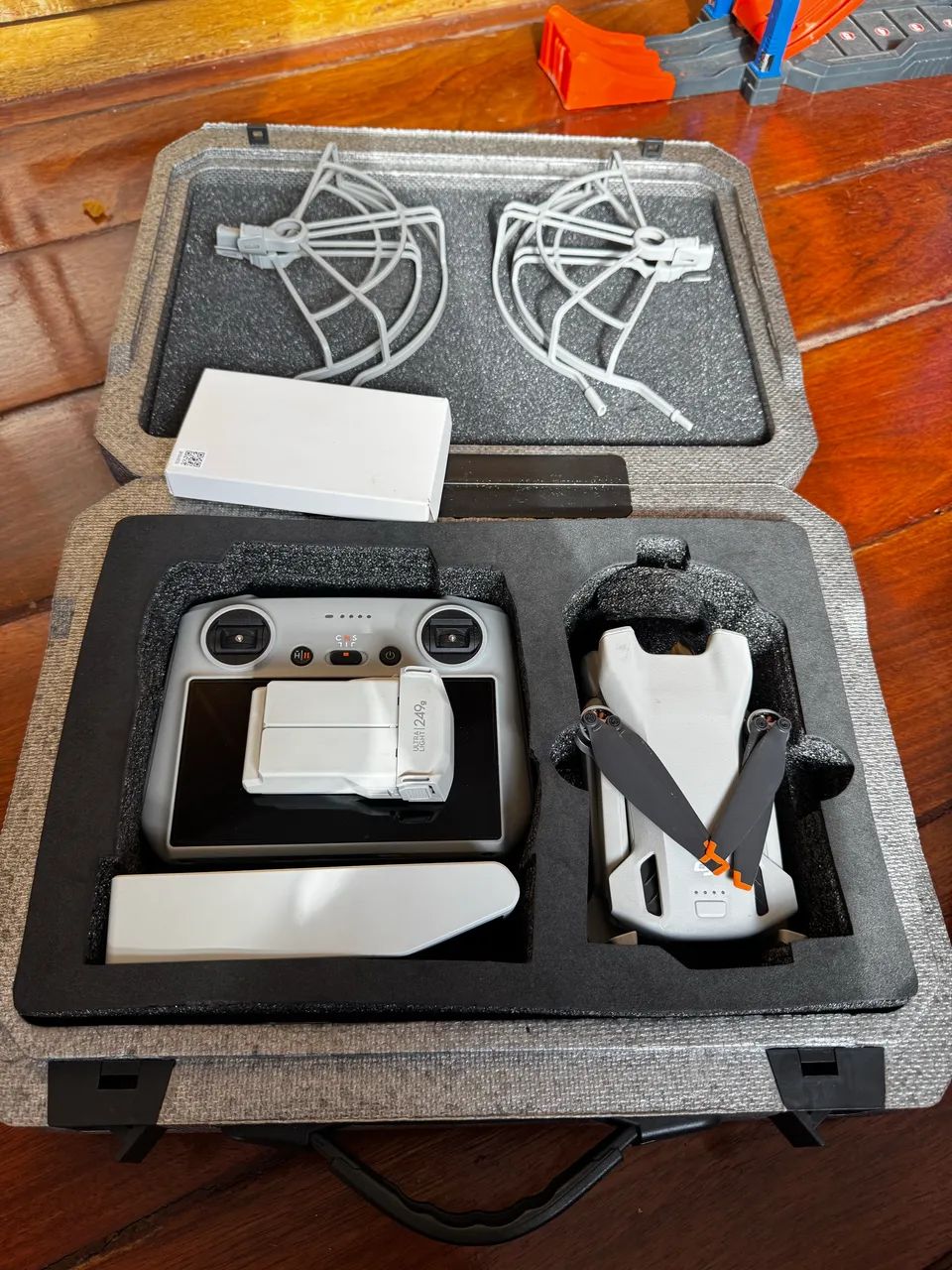 Dji mini 3 controle com tela + maleta  - Foto 3