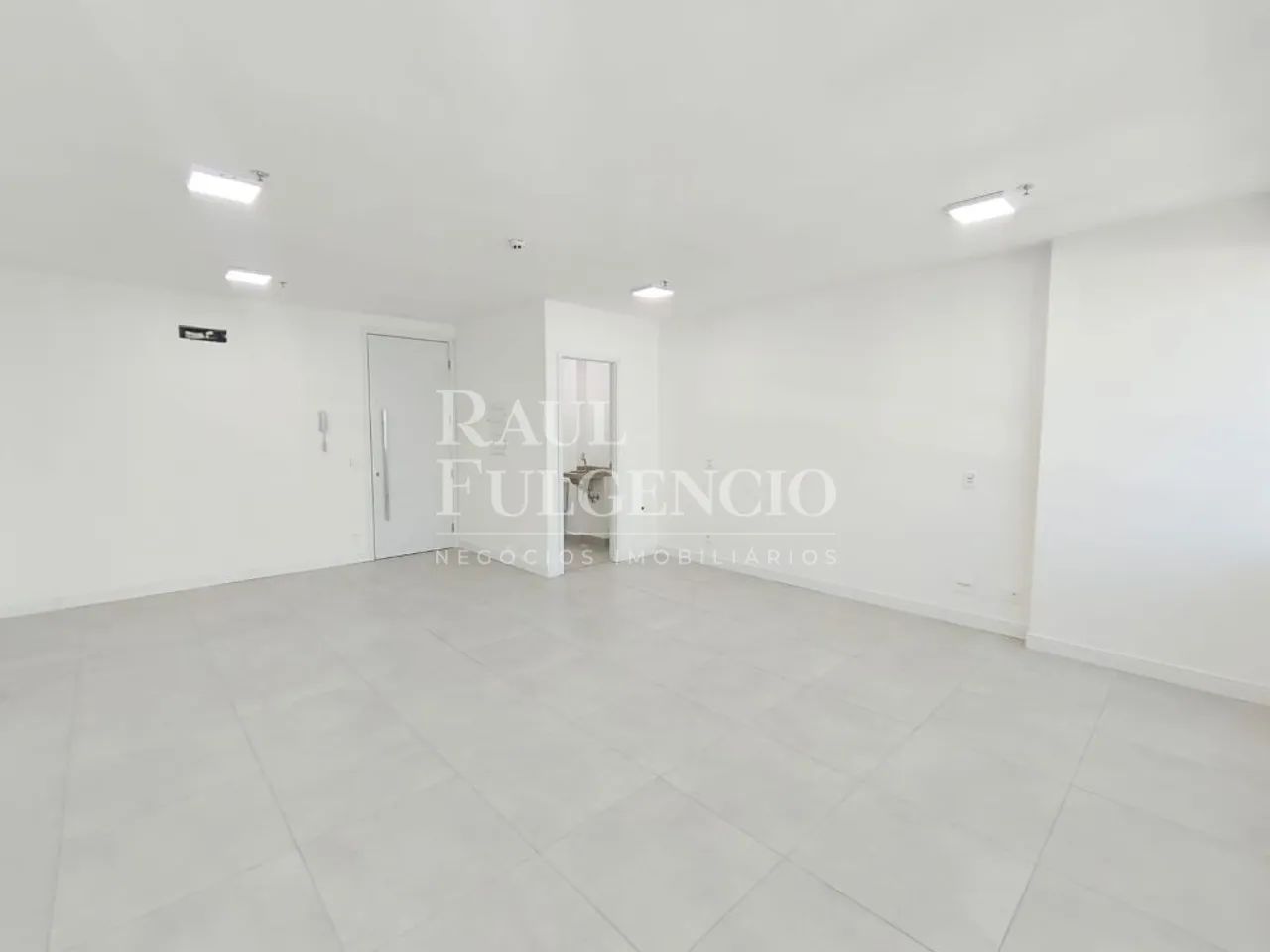 Sala para alugar na Gleba Palhano em Londrina