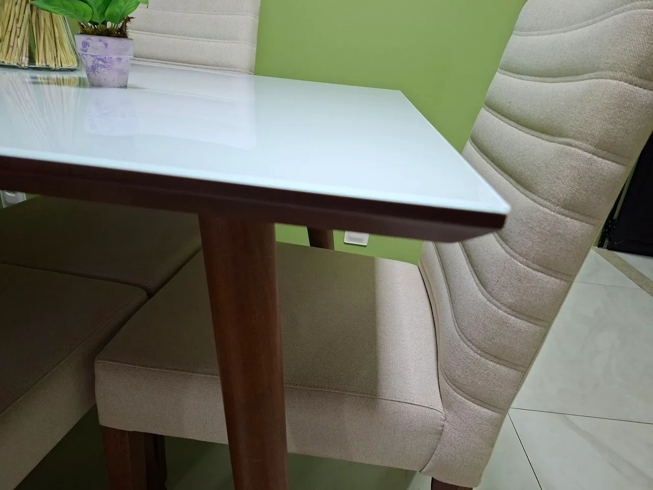 Mesa retangular com 4 cadeiras - Foto 3