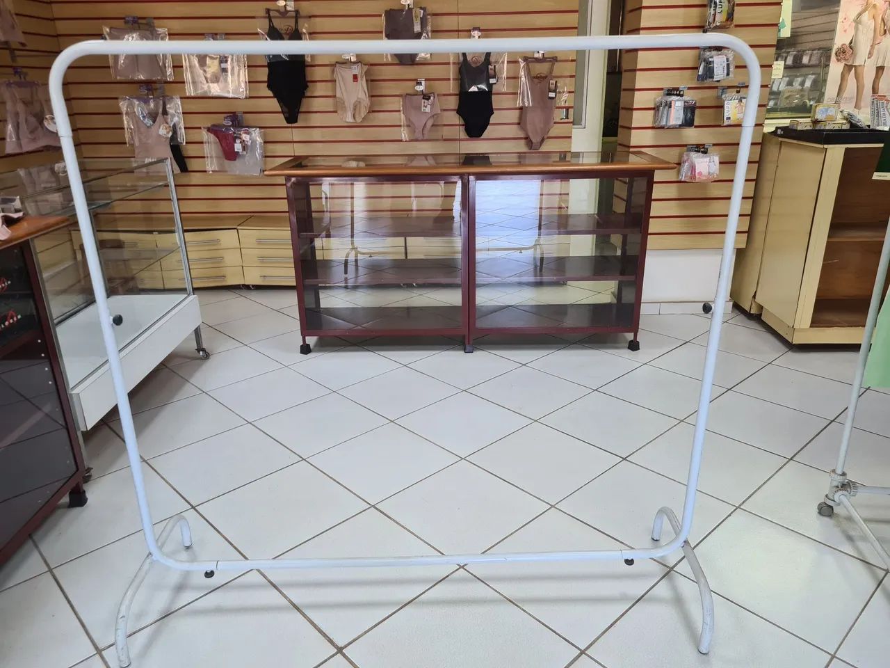 Móveis para comércio  - Foto 2