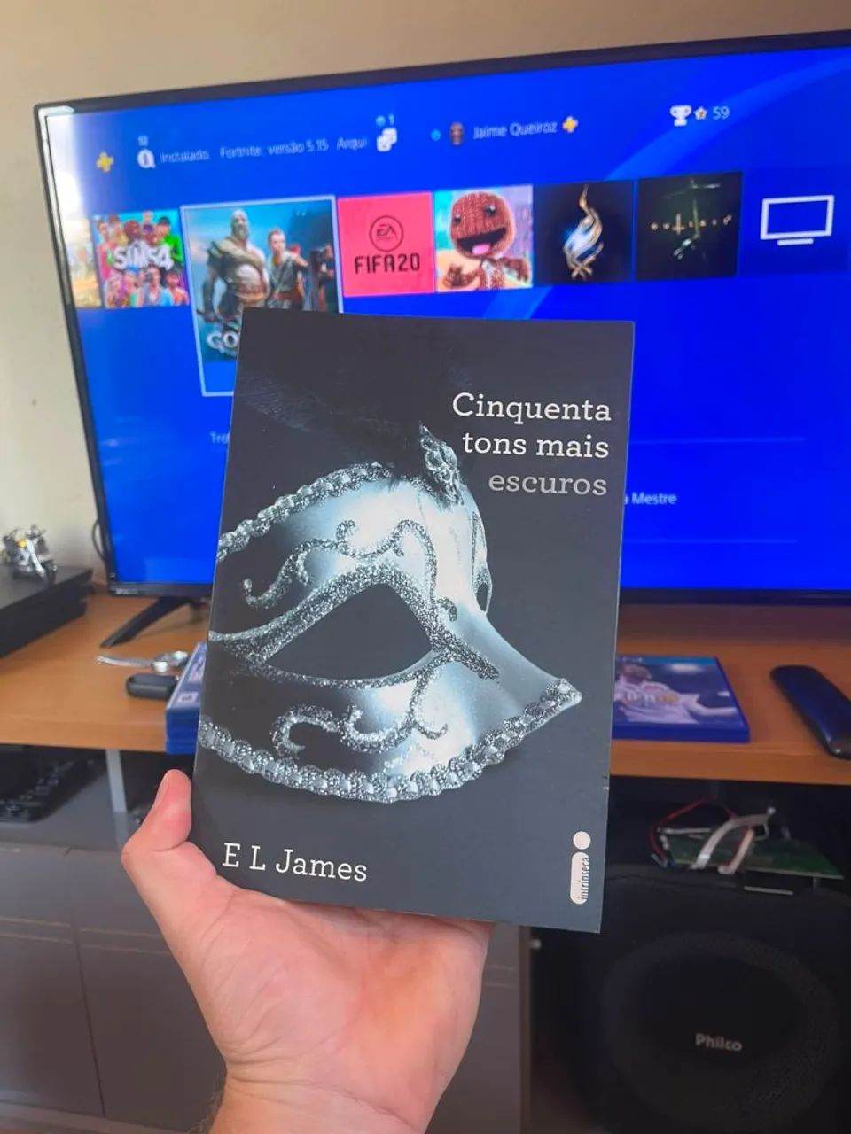 Cinquenta tons de cinza - 3 Livros - Foto 3