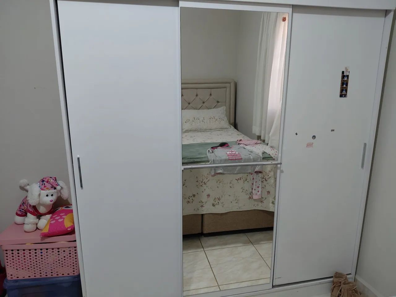 Guarda roupa,  em ótimo estado 