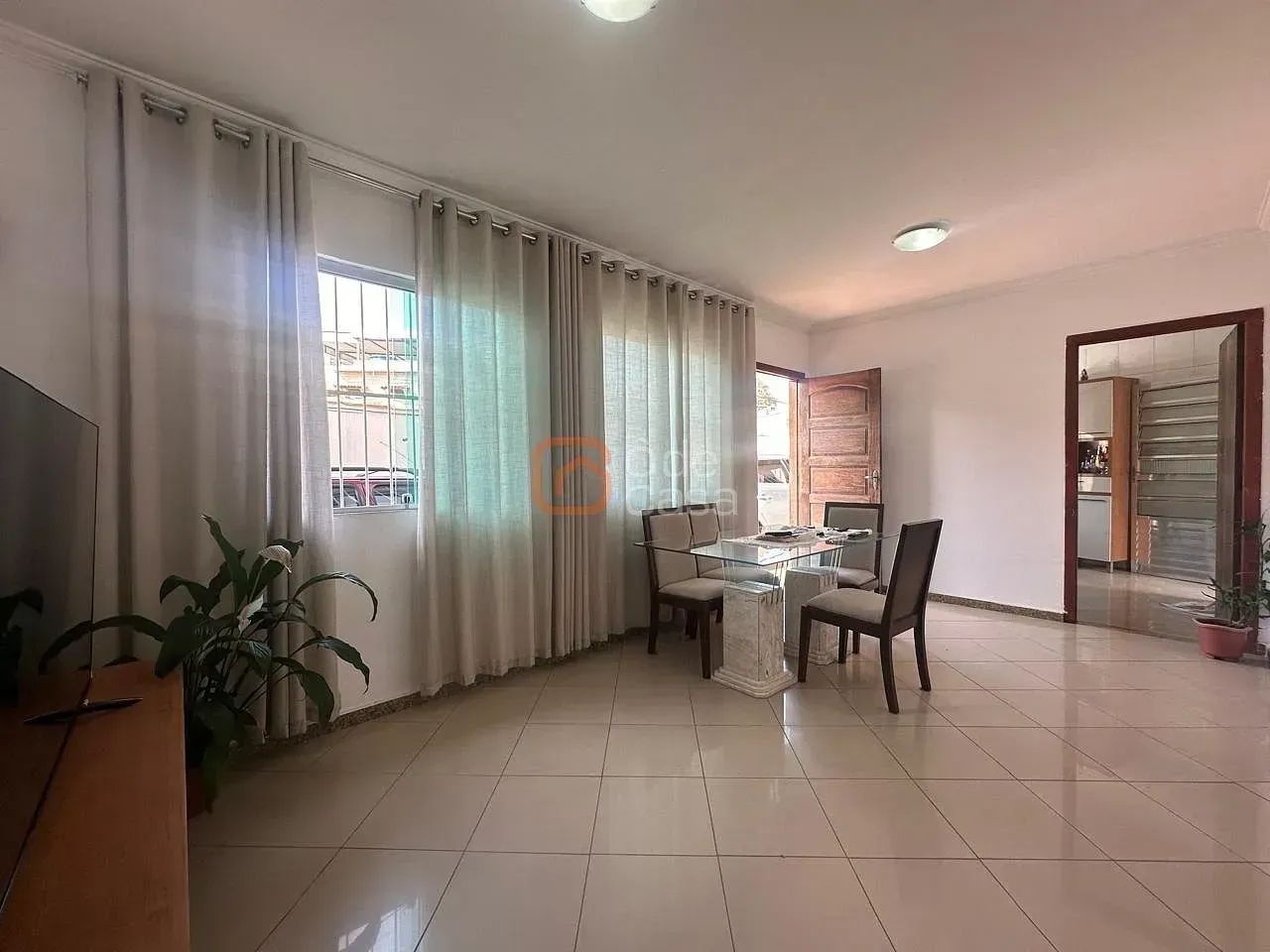 Casa linear com 3 quartos à venda no Santa Mônica - Foto 2
