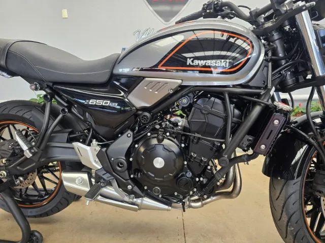 Z650 RS - Foto 5