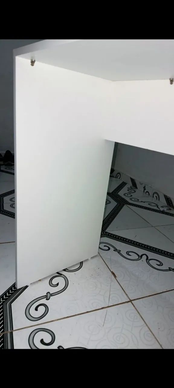 Mesa branca com uma gaveta  - Foto 4