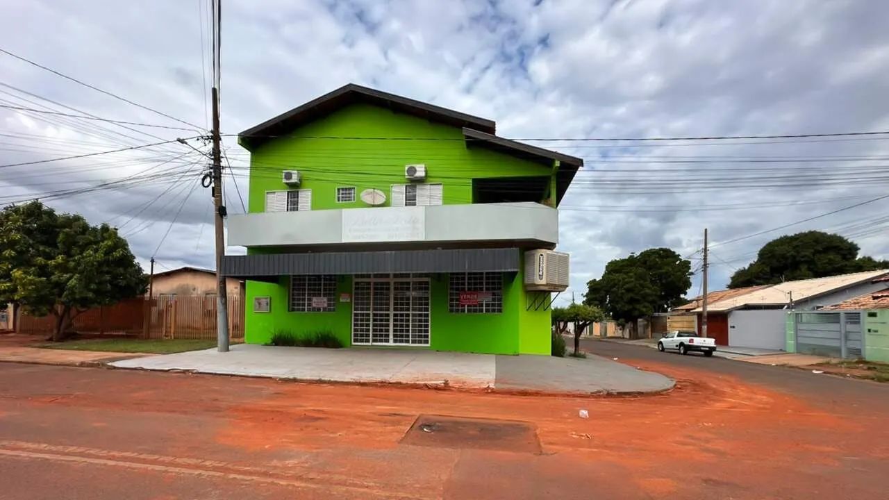 Salão Comercial no Jardim Colibrí