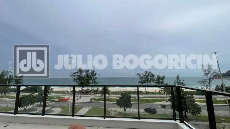 Apartamento frente mar