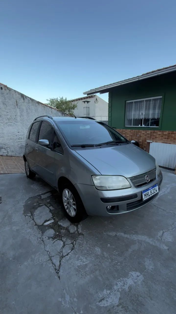 Fiat Idea ELX 1.4 MPI Fire Flex 8V 5P 2010 - Foto 5