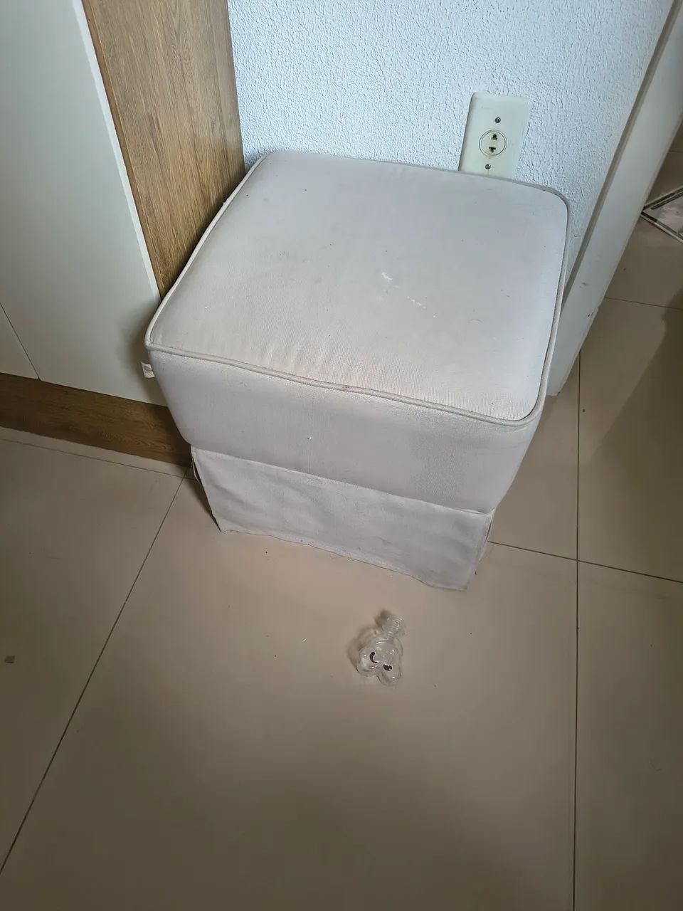 Poltrona de Amamentação com balanço e puff - Foto 2