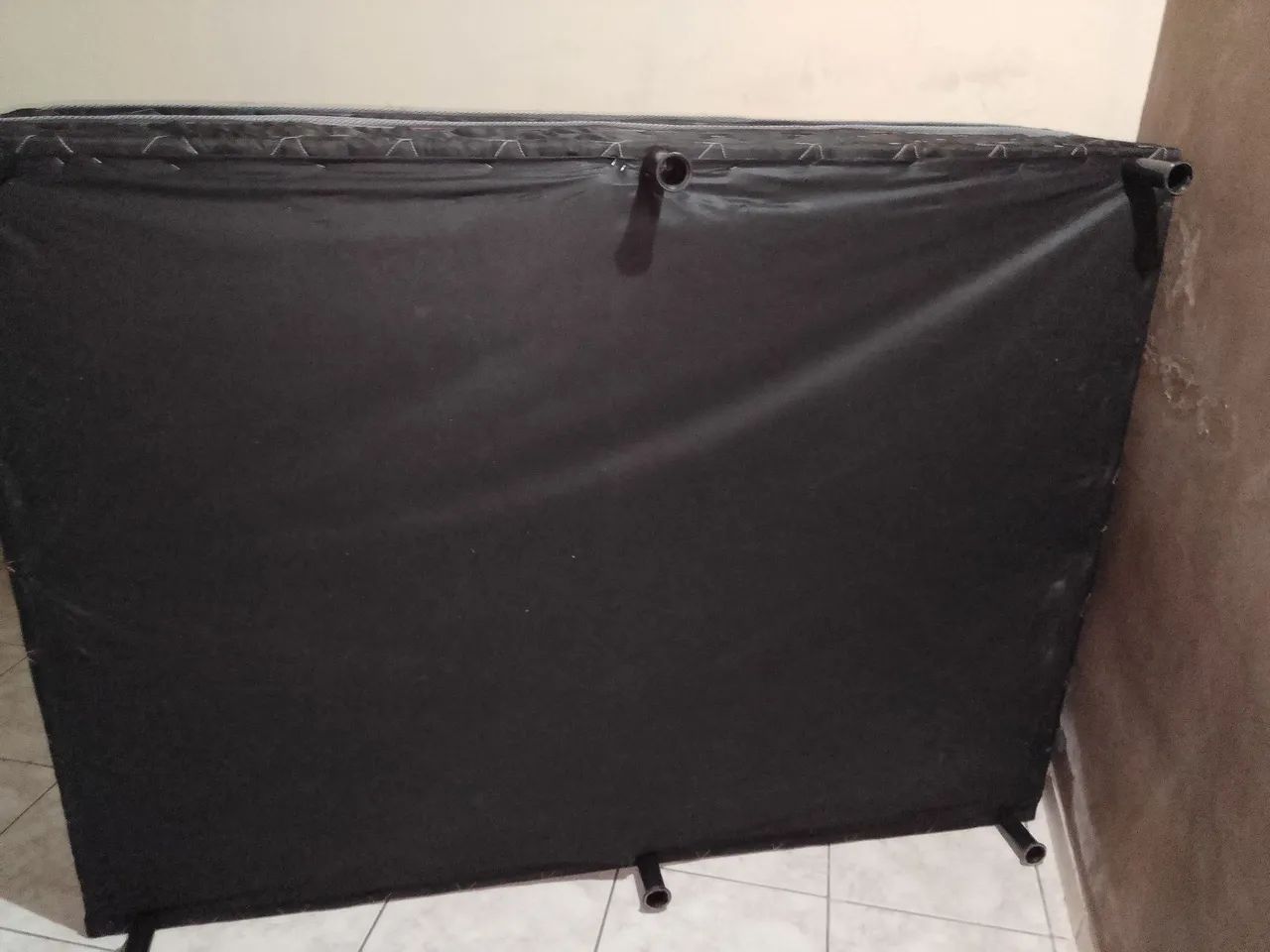 Vendo cama semi-nova casal padrão.  - Foto 3